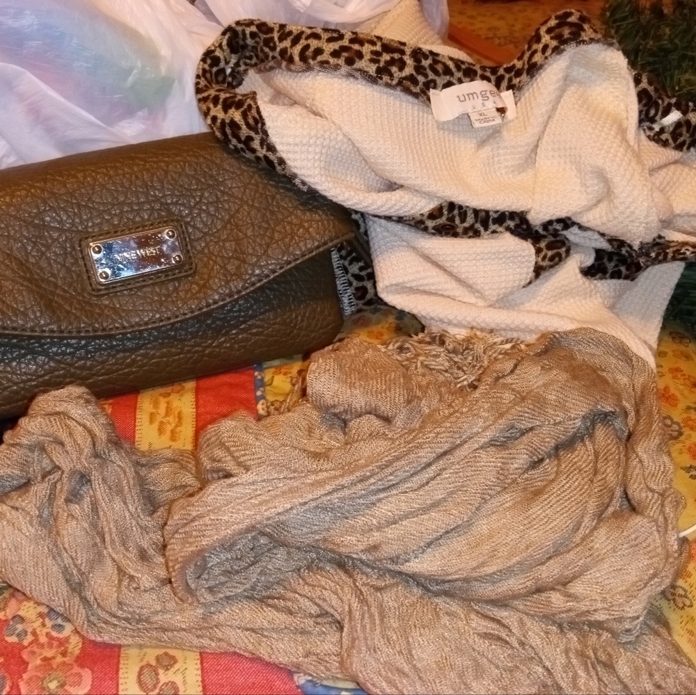 Umgee& Nine West